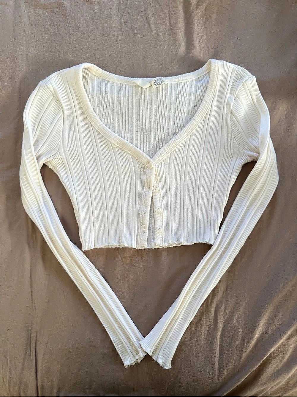 Sparks and Sparrows Cotton Cropped V-Neck Sweater in White Small